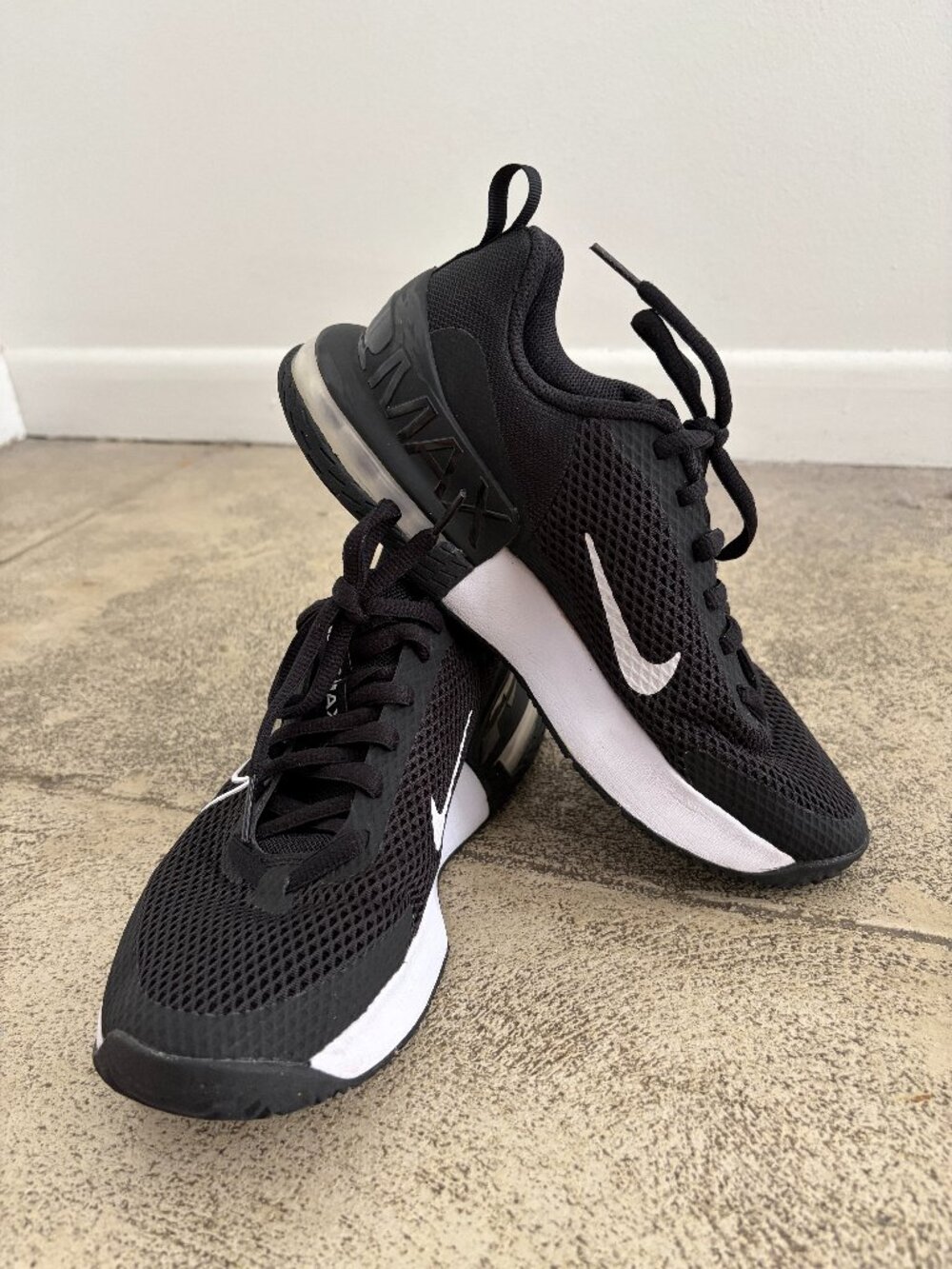Nike x Men's Air Max Alpha 6 Training Shoes Black/White | Size 8.5 Mens